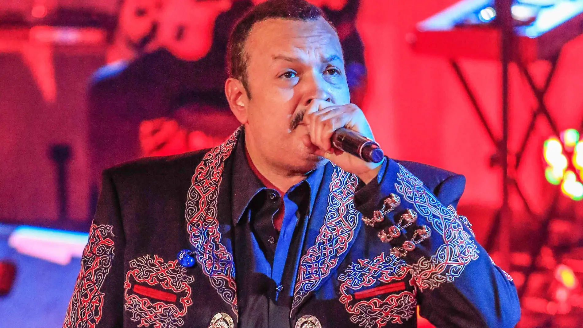 Pepe aguilar cuartoscuro